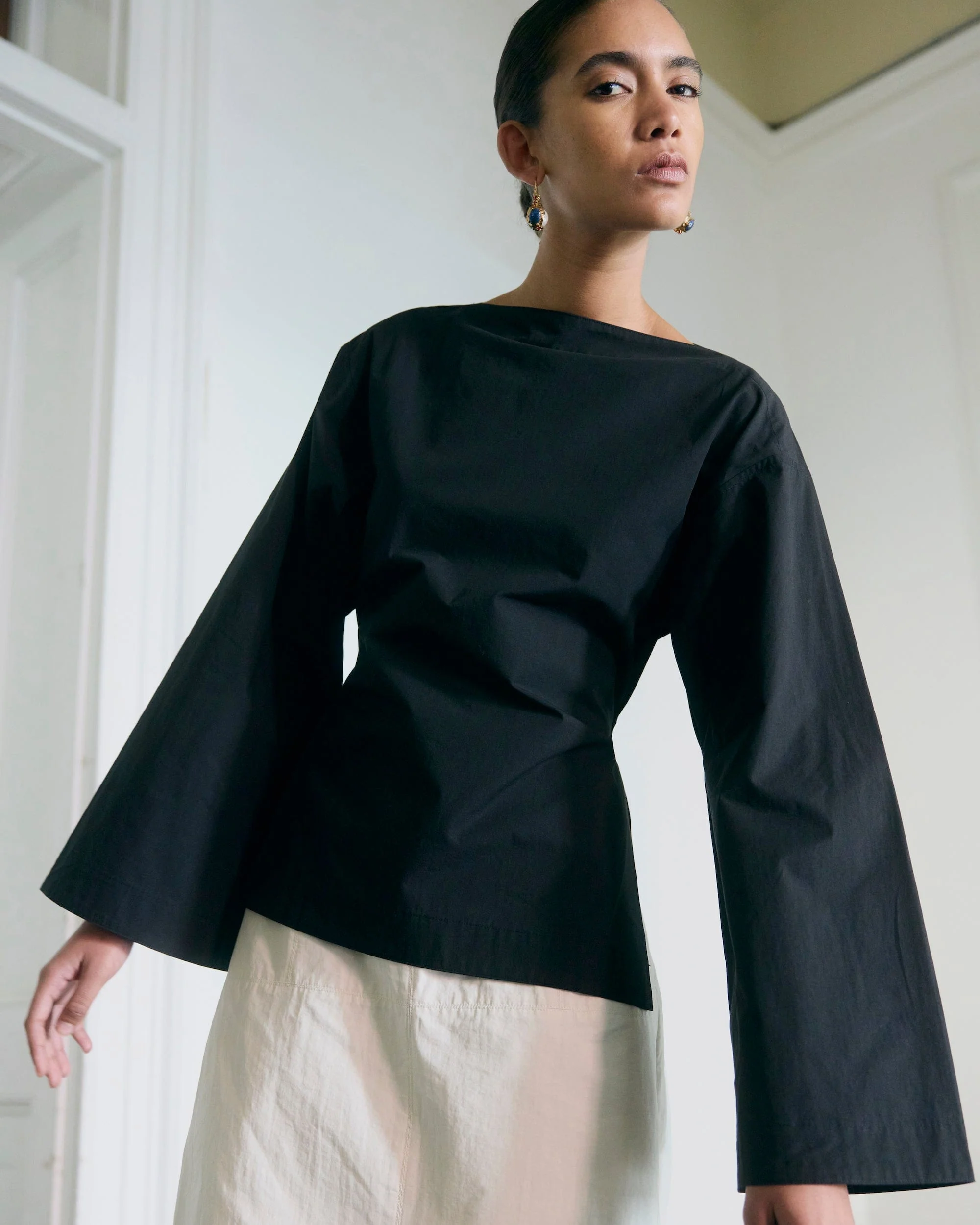 Iliana Sculpted Flare-Sleeve Blouse